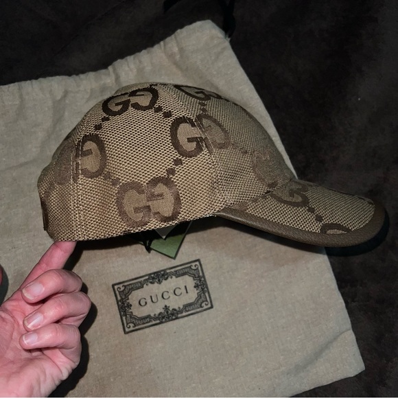 GUCCI GG GIANT LOGO CANVAS BASEBALL HAT CAP - Picture 6 of 12